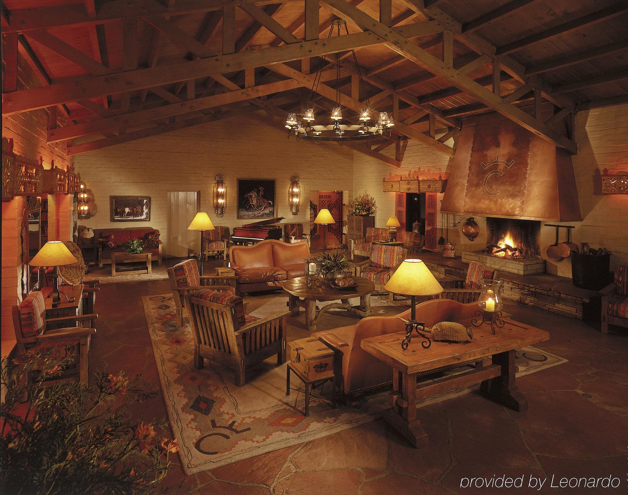 Rancho De Los Caballeros Уикенберг Интерьер фото
